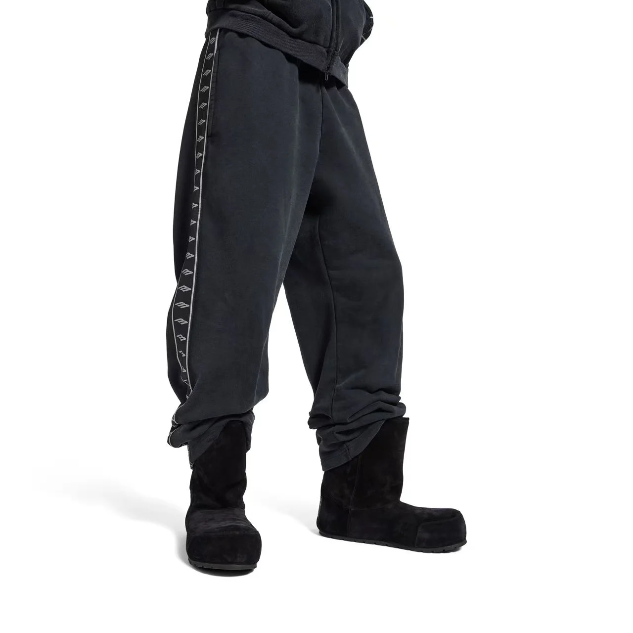Stripe Baggy Logo-Tape Sweatpants D22518618 — view 4