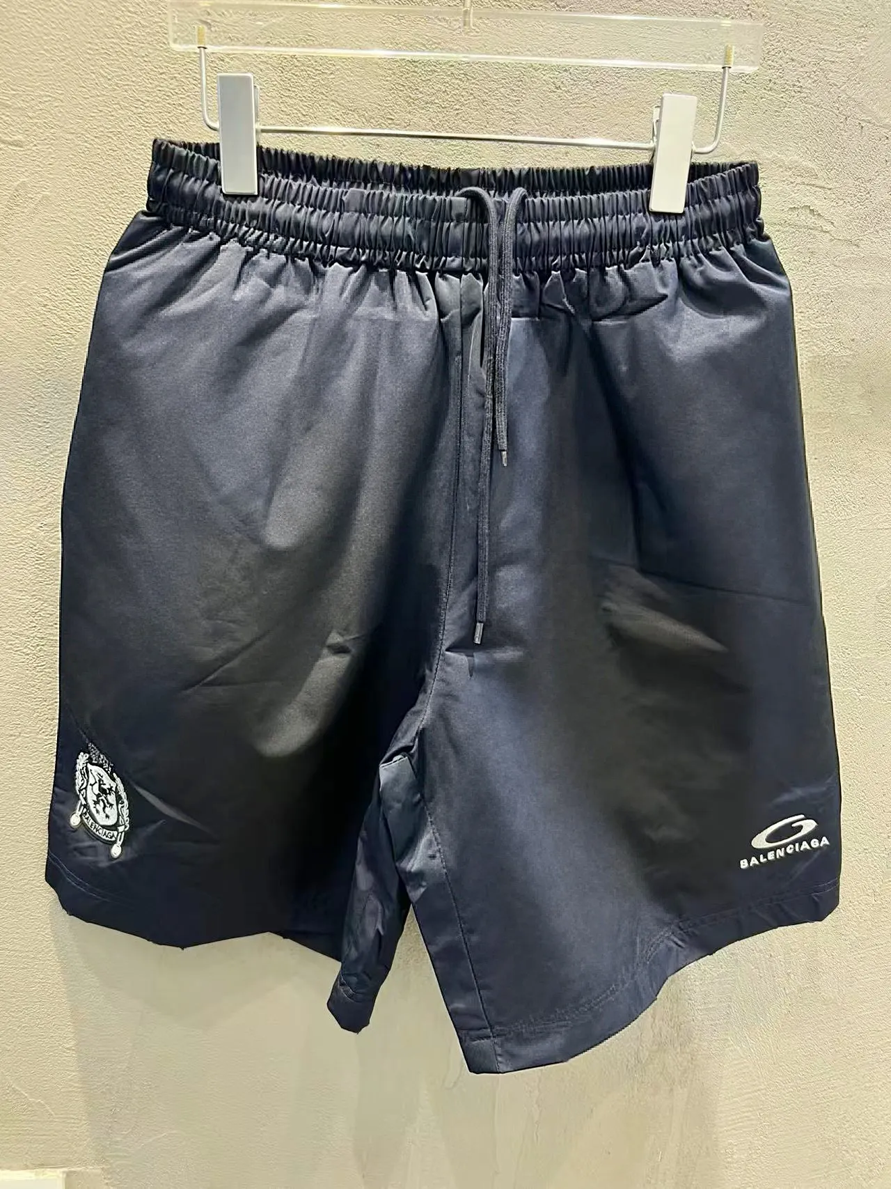 Basketball Embroidered Mesh-Lined Shorts D19018623 — view 3