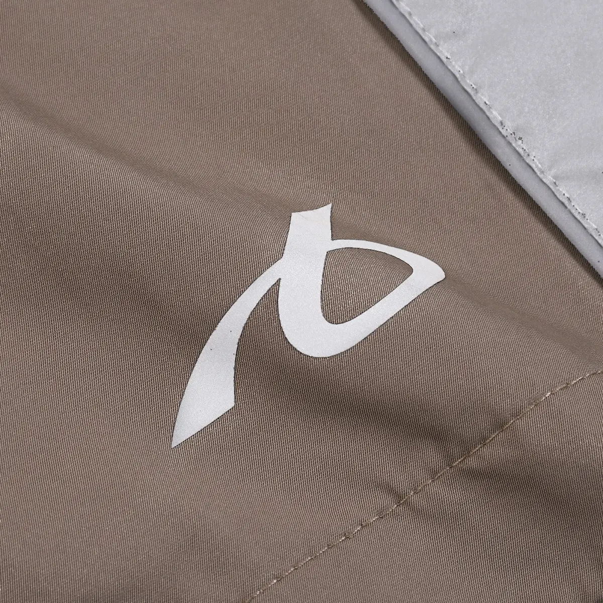 Bodies Reflective Poplin Sports Shorts D21018677 — view 16