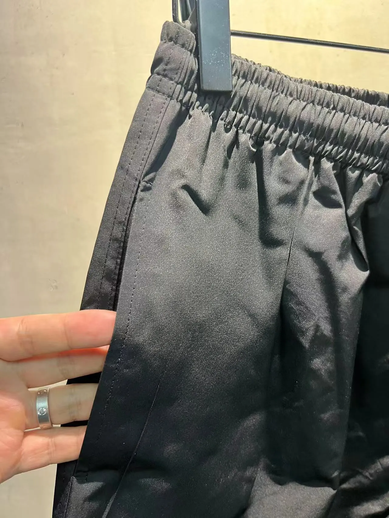 Bodies Reflective Poplin Sports Shorts D17518678 — view 15