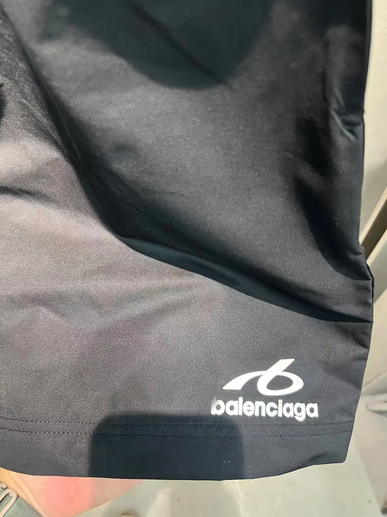 Bodies Reflective Poplin Sports Shorts D17518678 — view 17