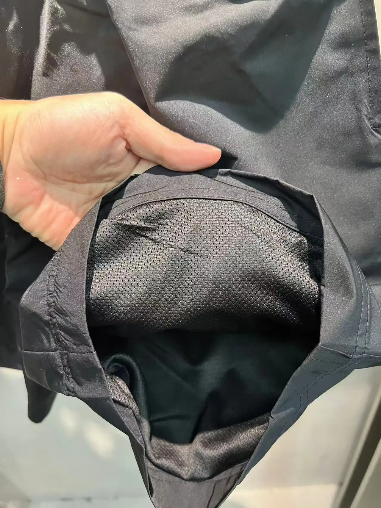 Bodies Reflective Poplin Sports Shorts D17518678 — view 18