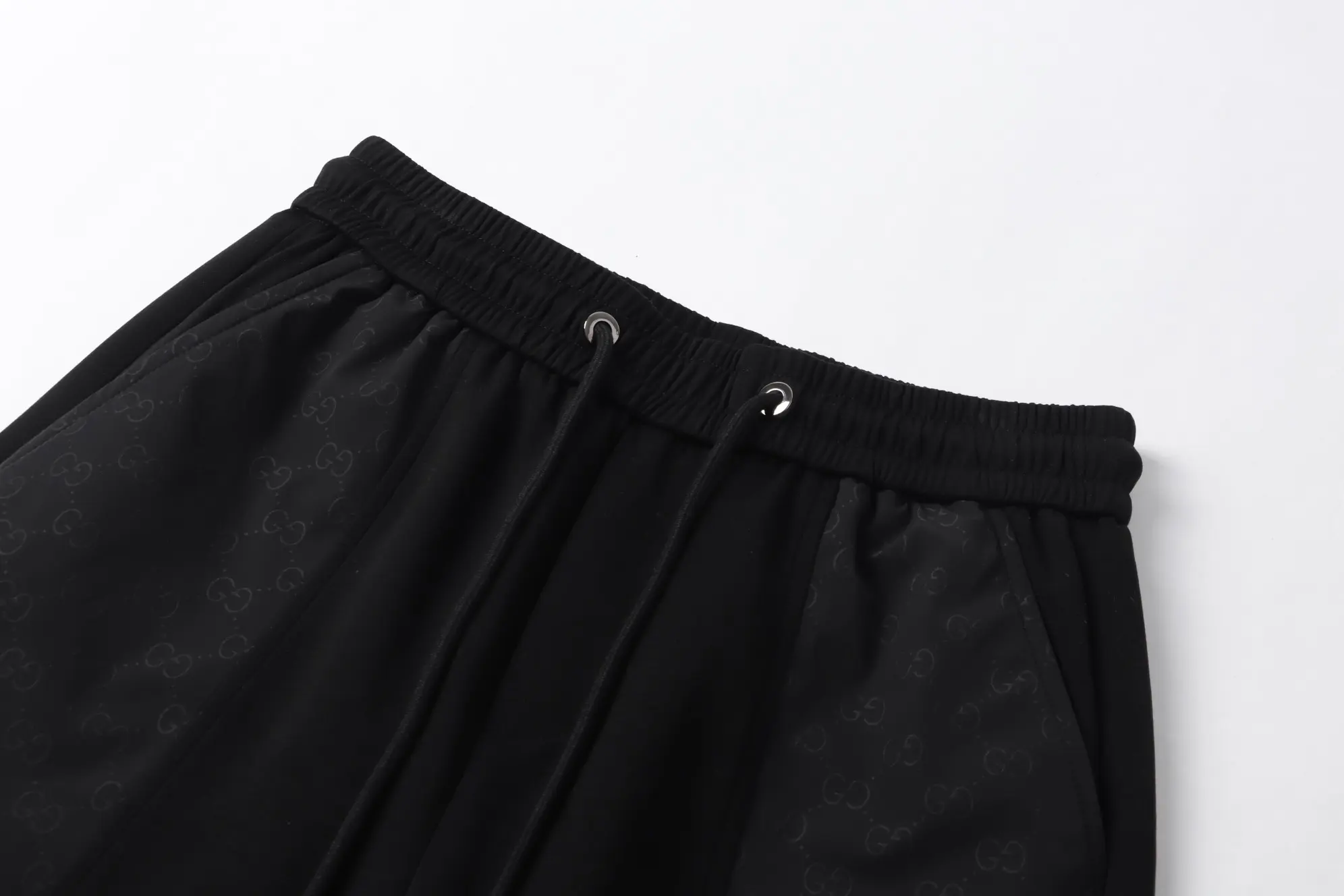 Logo-Panelled Drawstring Casual Shorts D14011018 — view 3