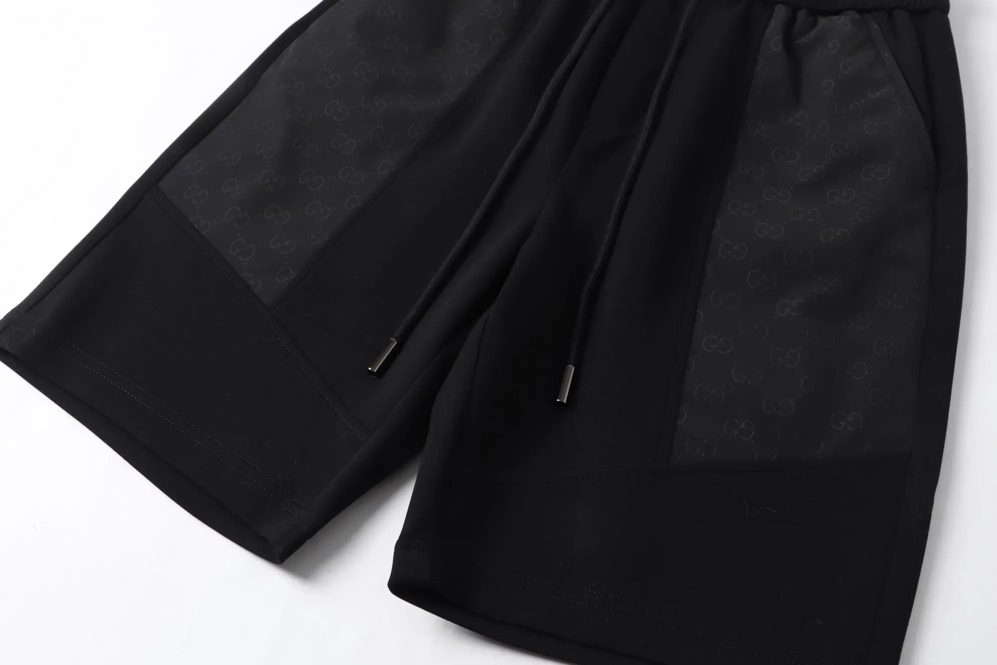 Logo-Panelled Drawstring Casual Shorts D14011018 — view 5