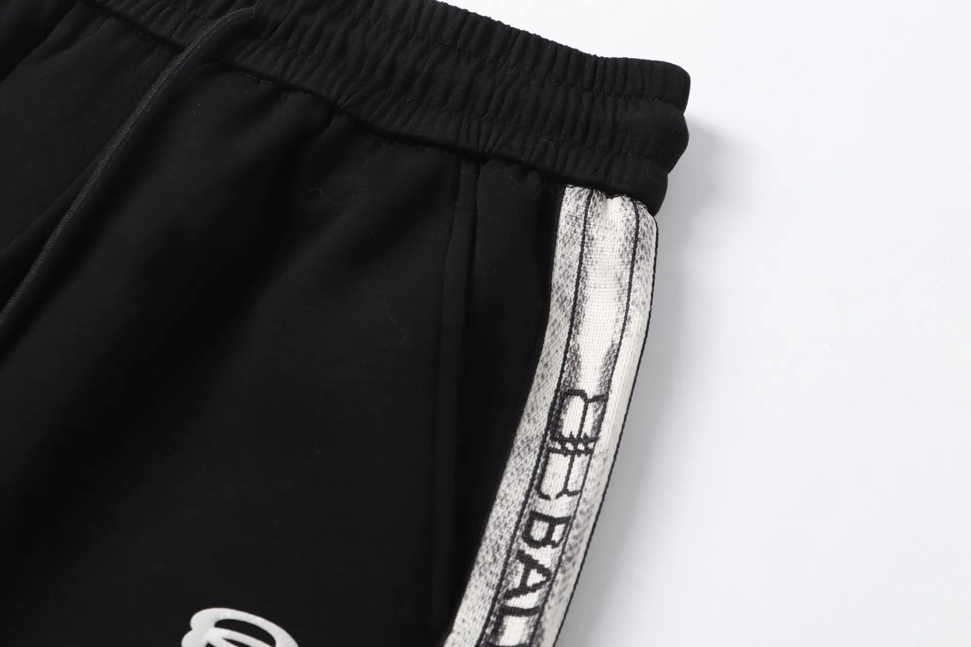 Logo-Print Webbing-Trimmed Cotton Shorts D14011019 — view 4