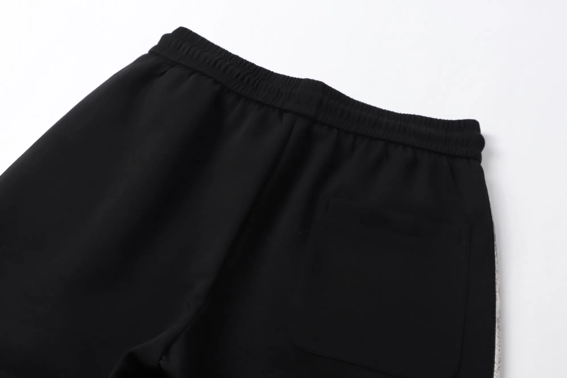 Logo-Print Webbing-Trimmed Cotton Shorts D14011019 — view 7