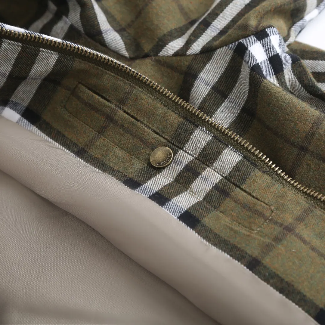Check Cashmere-Blend Harrington Jacket D42023466 — view 9