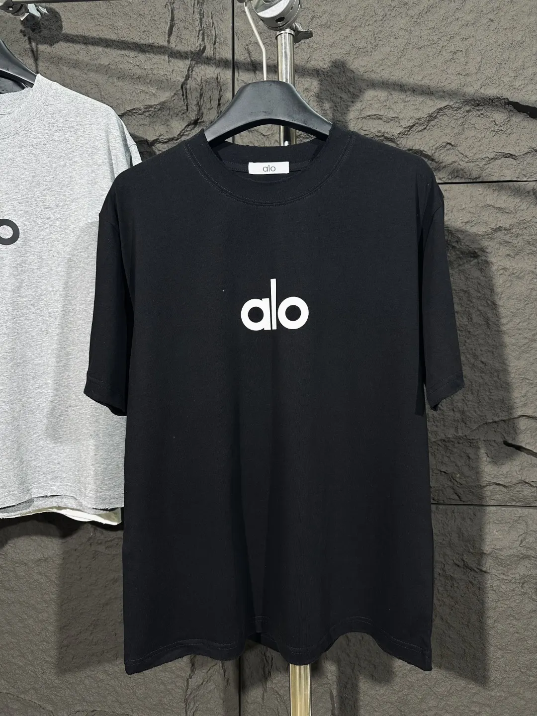Distressed Logo Cotton T-Shirt D4515338 — view 2