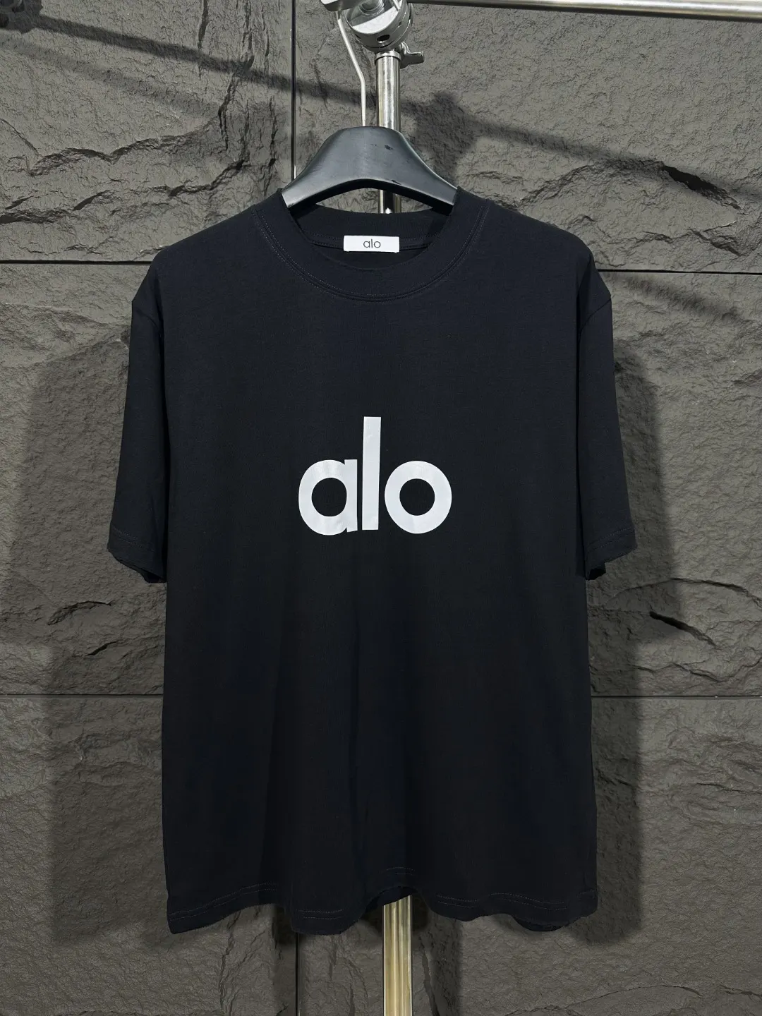 Distressed Logo Reflective T-Shirt D4515337 — view 6