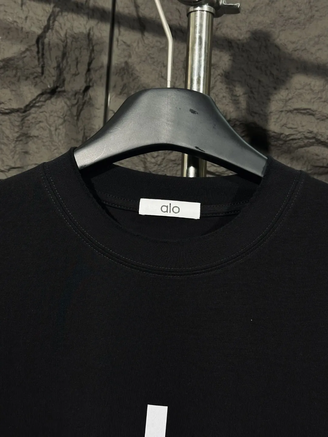 Distressed Logo Reflective T-Shirt D4515337 — view 8
