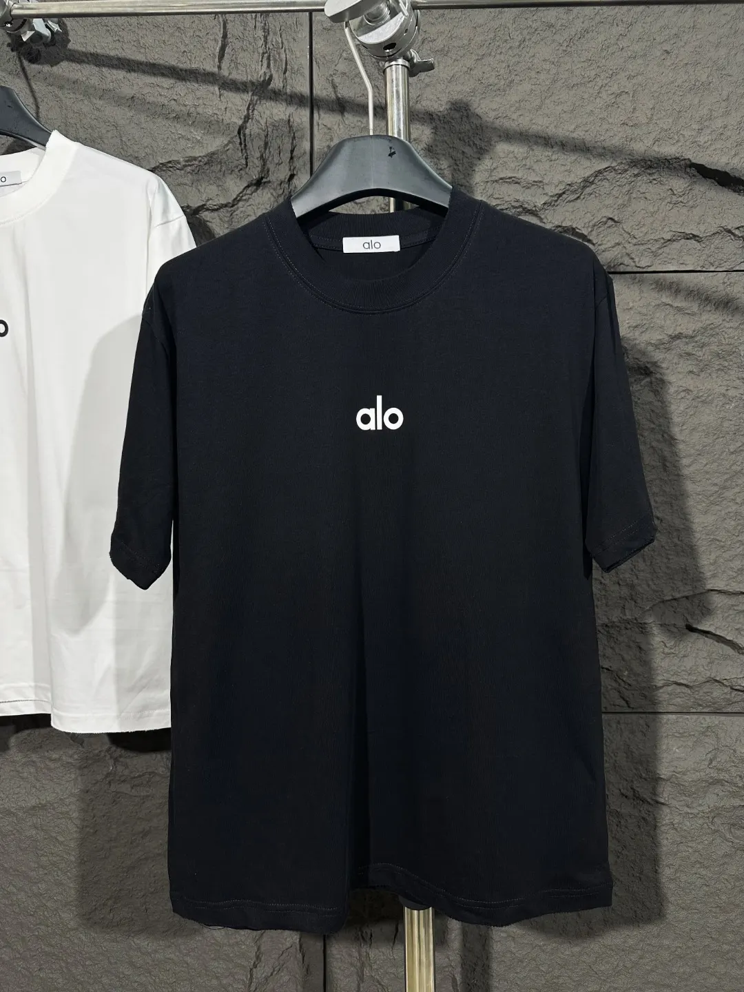 Distressed Logo Cotton T-Shirt D4515335 — view 2