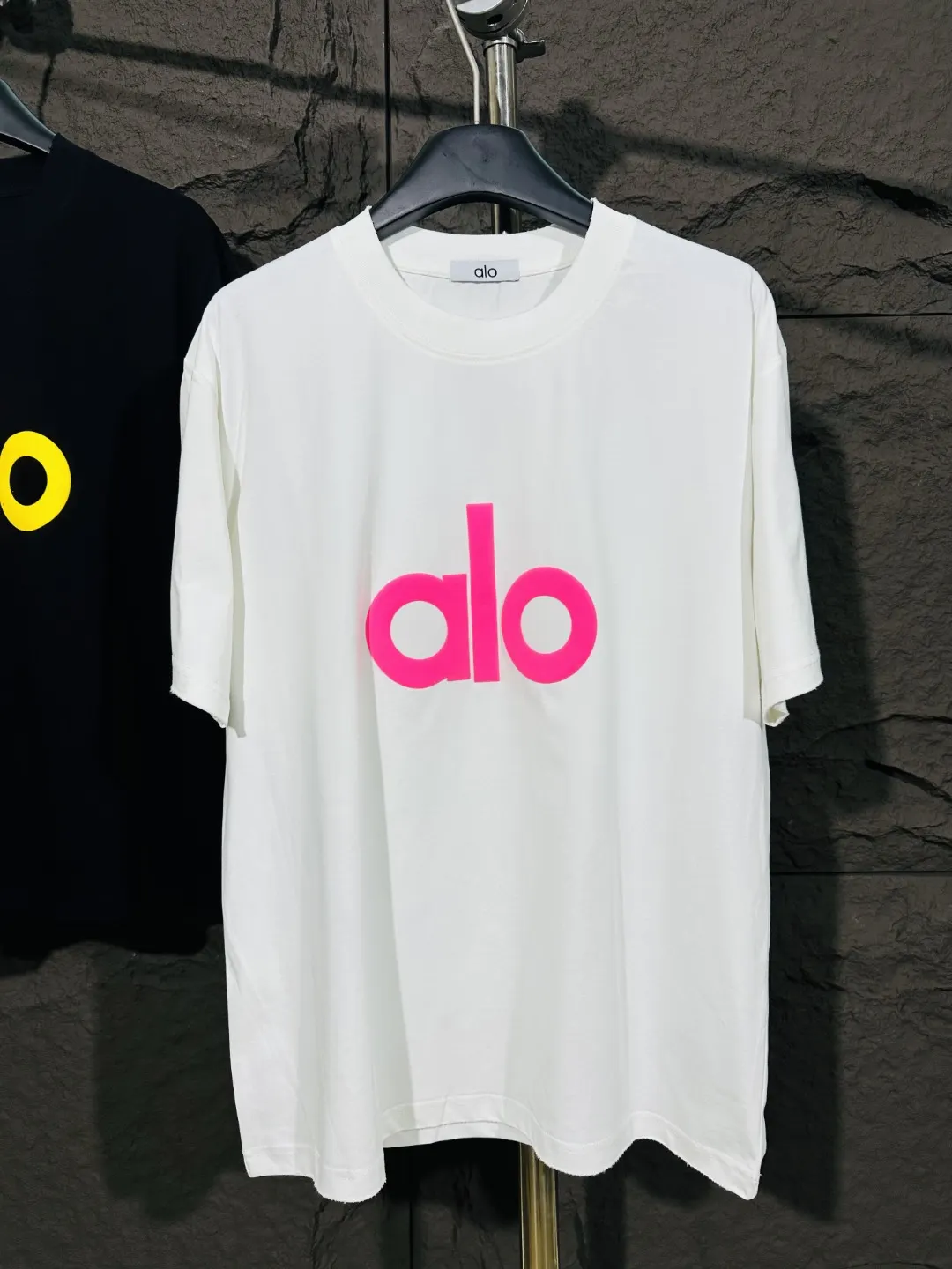 Distressed Logo Cotton T-Shirt D4515334 — view 2