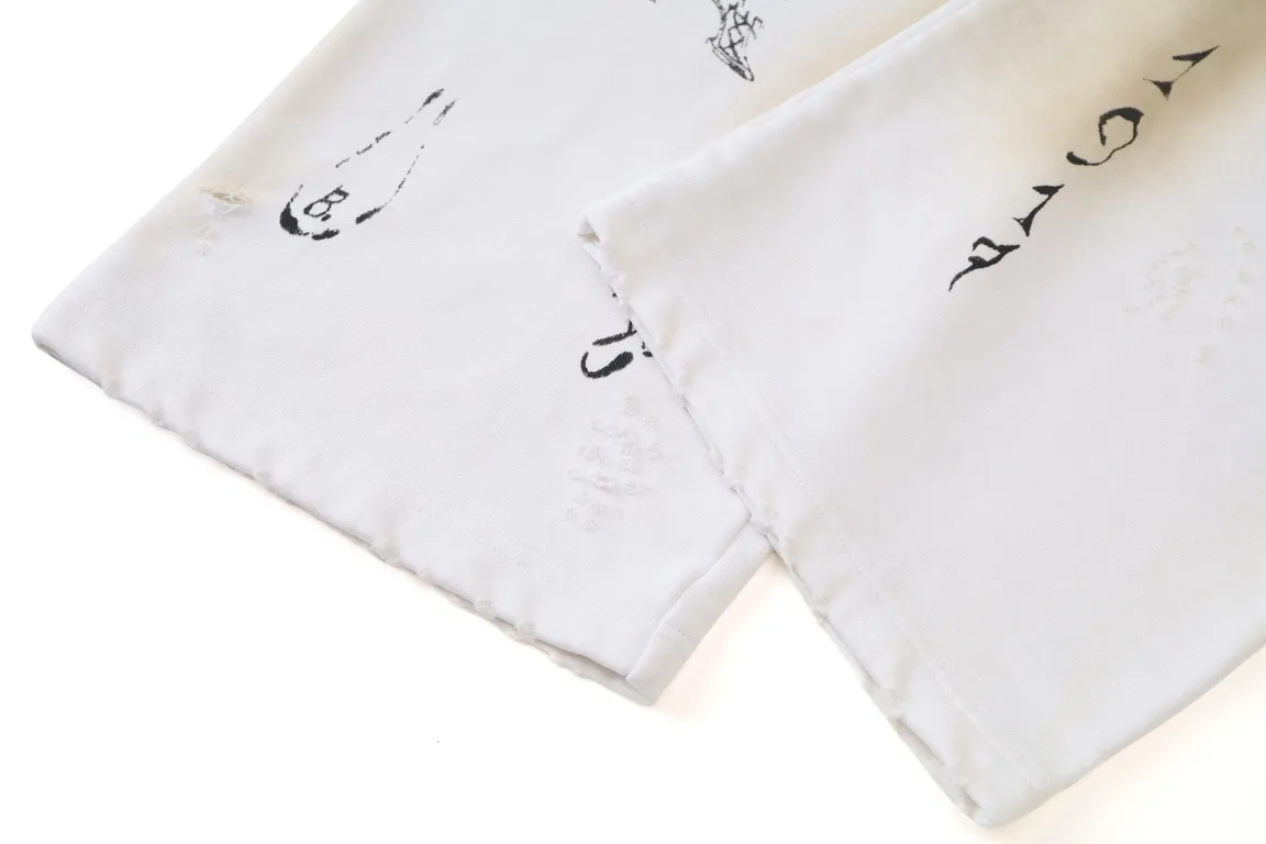 Graffiti Print Distressed Sweatpants D29912593 — view 6