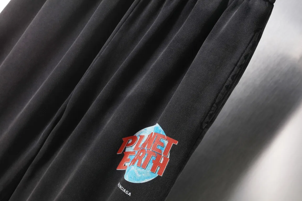 Planet Earth Print Washed Cotton Sweatpants D26518792 — view 4