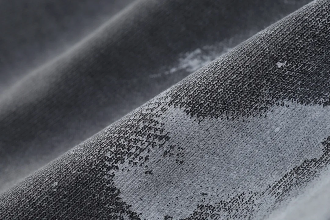 Graffiti Paint-Splatter Embroidered Sweats D30918815 — view 15