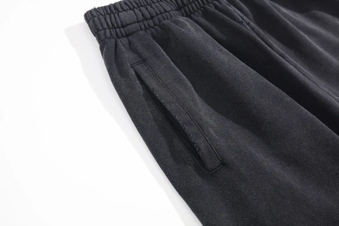 Logo-Embroidered Washed Cotton Sweats D27512566 — view 5