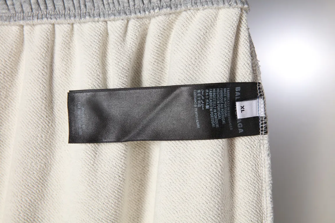 Logo-Embroidered Distressed Wide-Leg Sweats D32512588 — view 9