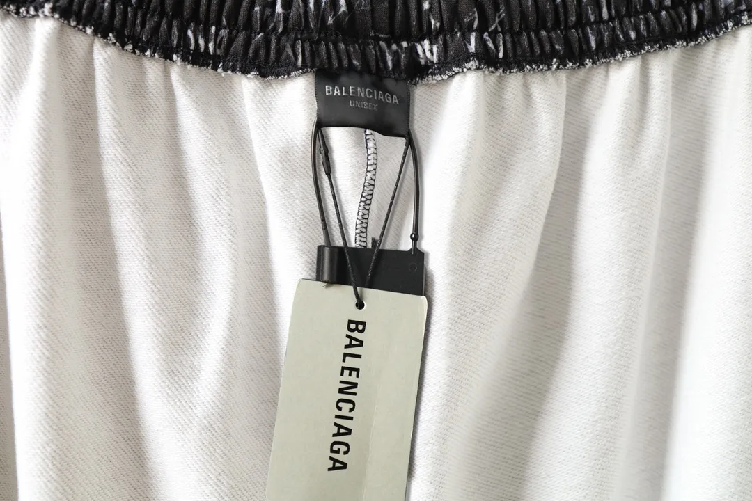 Logo-Print Wide-Leg Sweatpants D30512557 — view 9