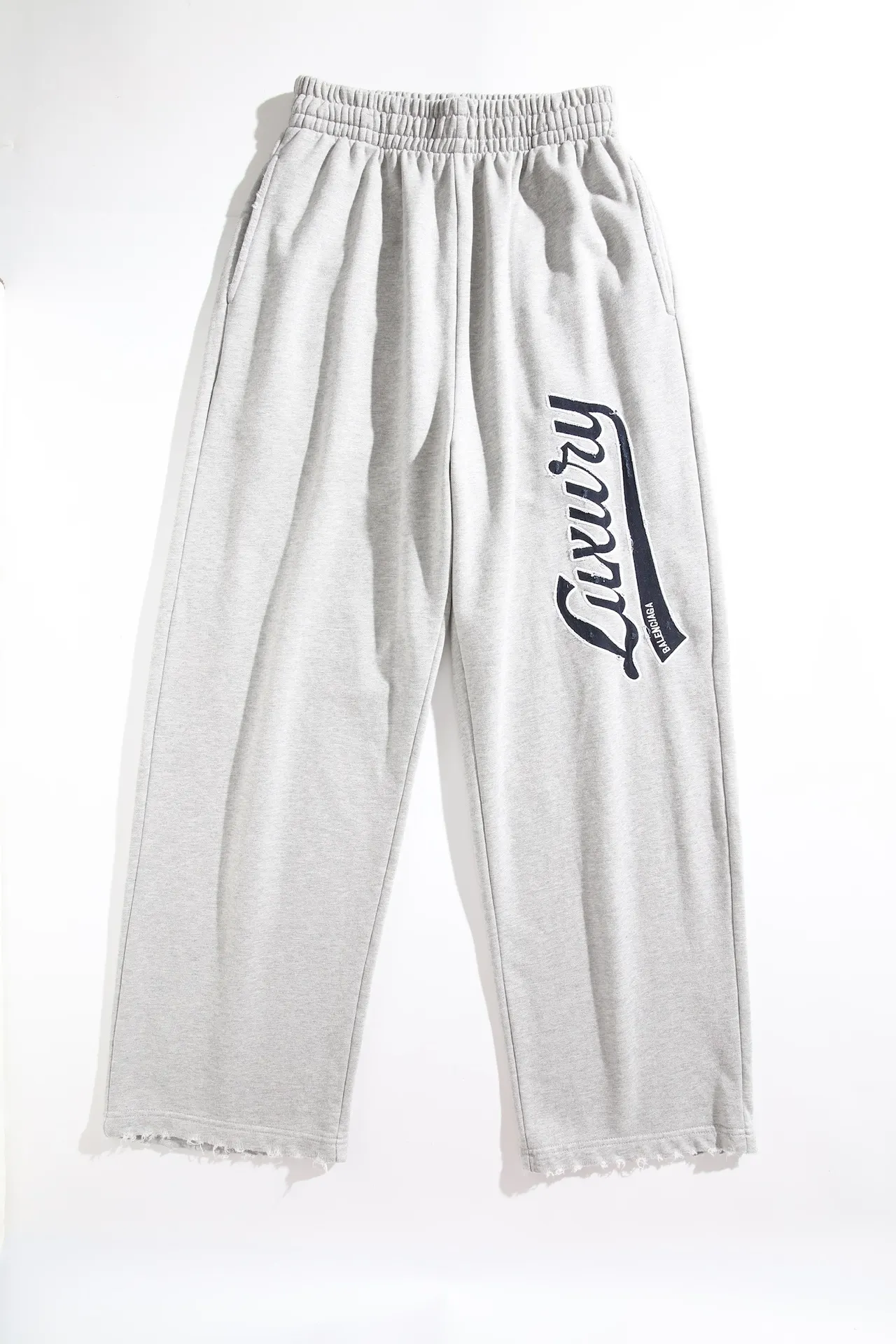 Logo Embroidered Distressed Sweatpants D28912534