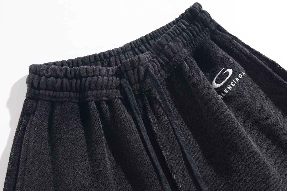 Logo-Embroidered Washed Cotton Sweatpants D29912532 — view 3