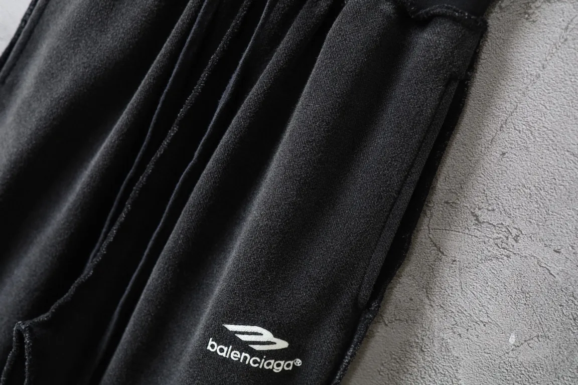 3B Logo Embroidered Inside-Out Sweatpants D29912529 — view 4