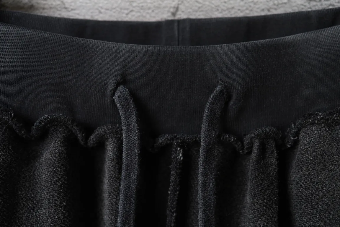 3B Logo Embroidered Inside-Out Sweatpants D29912529 — view 7