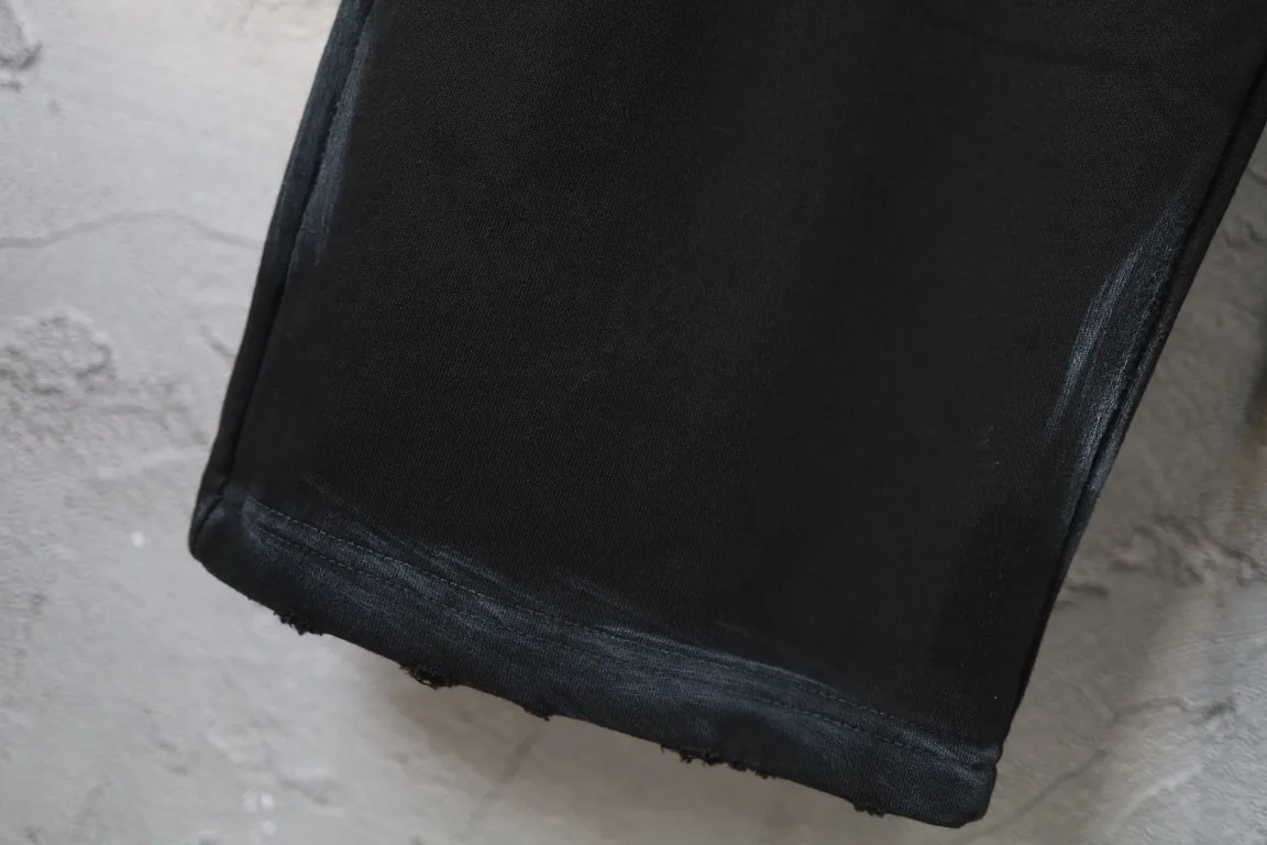 Signature Print Distressed Sweatpants D27921312 — view 5