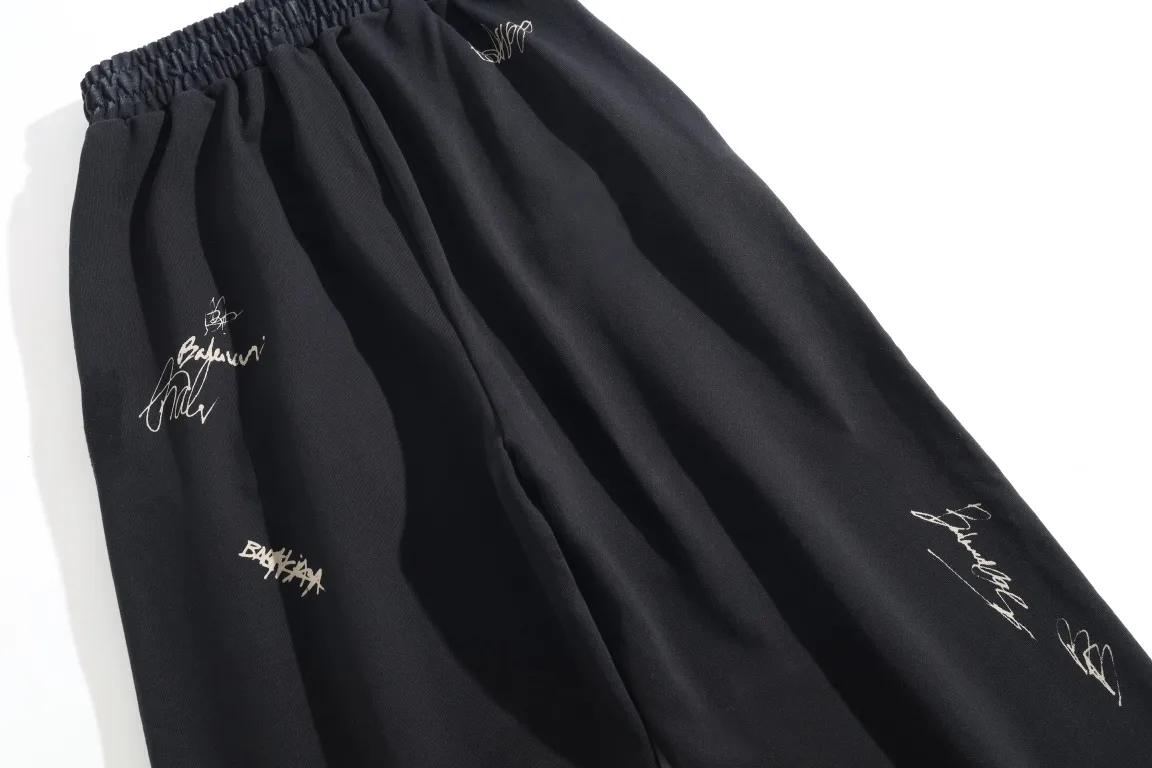 Signature Print Distressed Sweatpants D27921312 — view 13