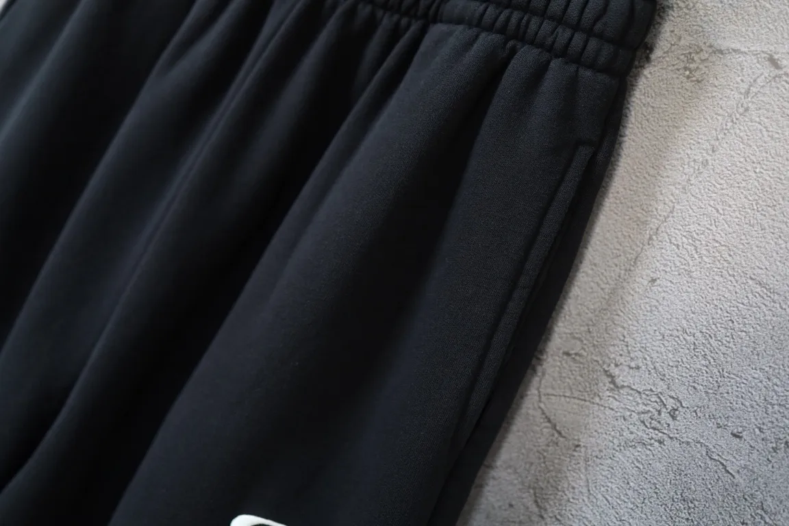 Sports Icon Embroidered Cotton-Blend Sweats D21518779 — view 4