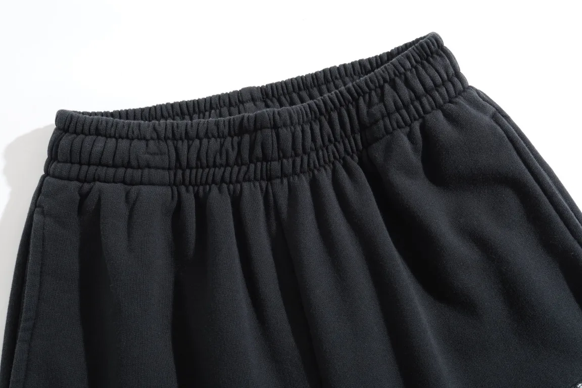 Lion Crest Embroidered Wide-Leg Sweats D25518778 — view 4