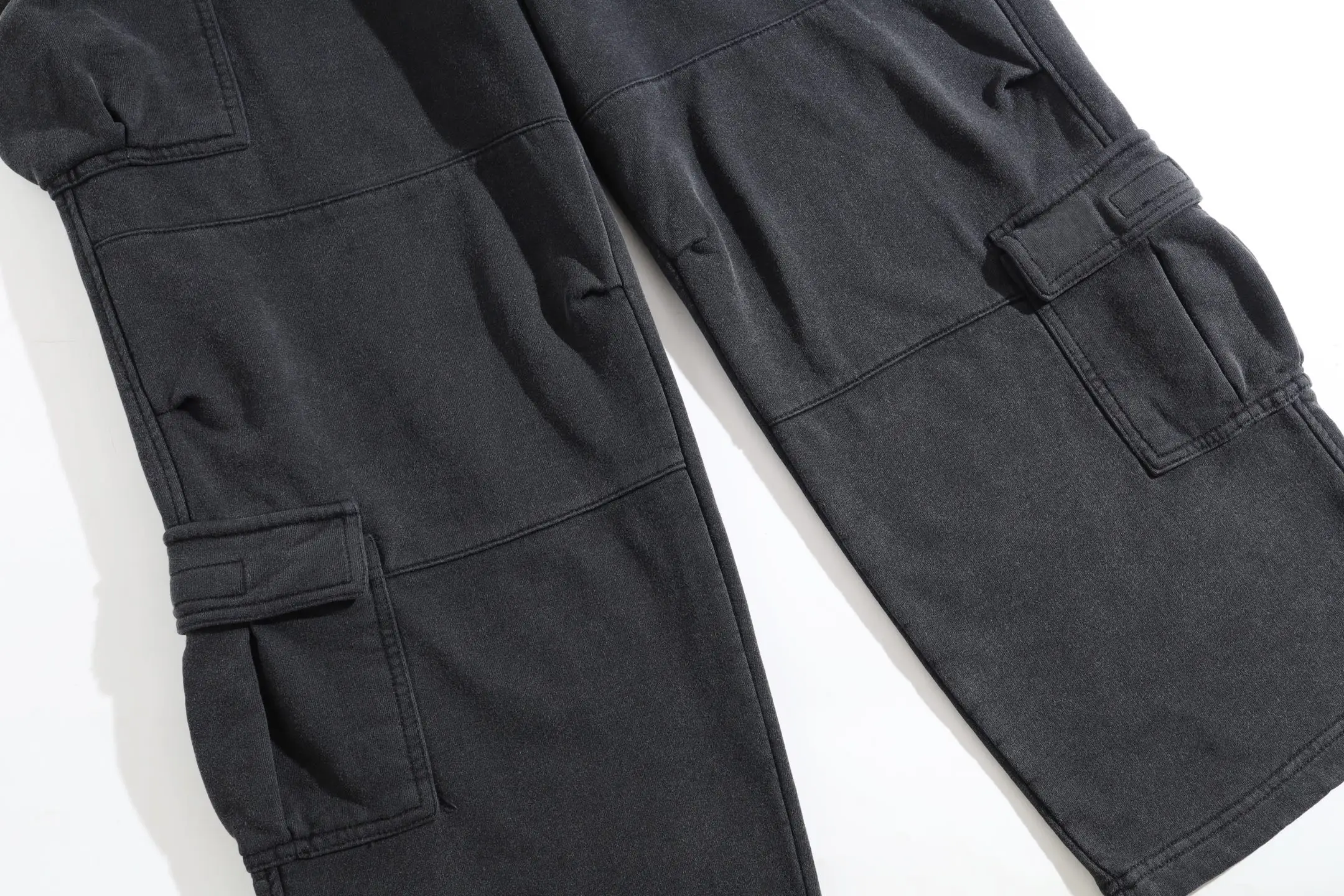 Washed Cotton-Jersey Cargo Sweatpants D34912516 — view 4