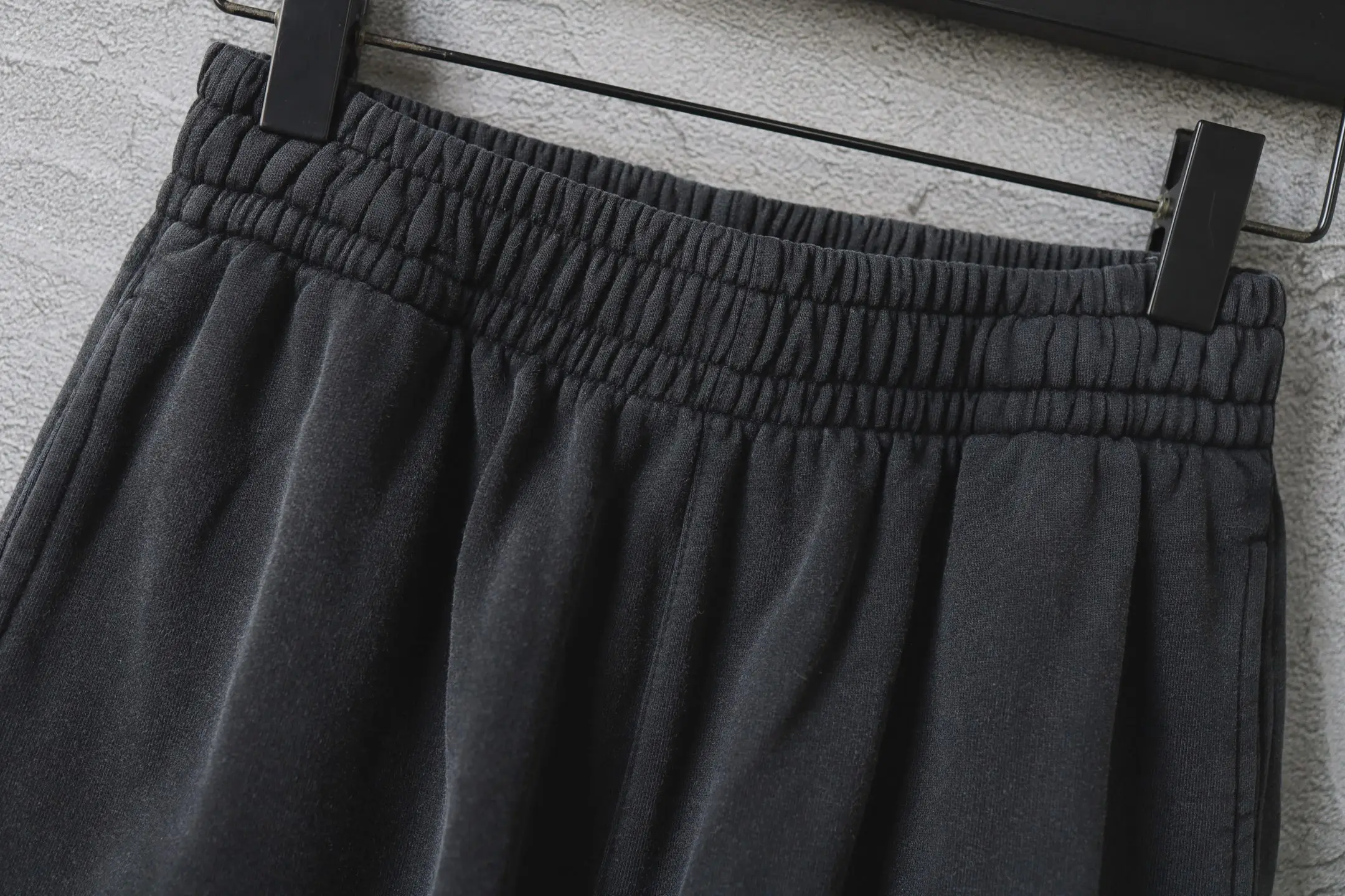 Washed Cotton-Jersey Cargo Sweats D34912515 — view 6
