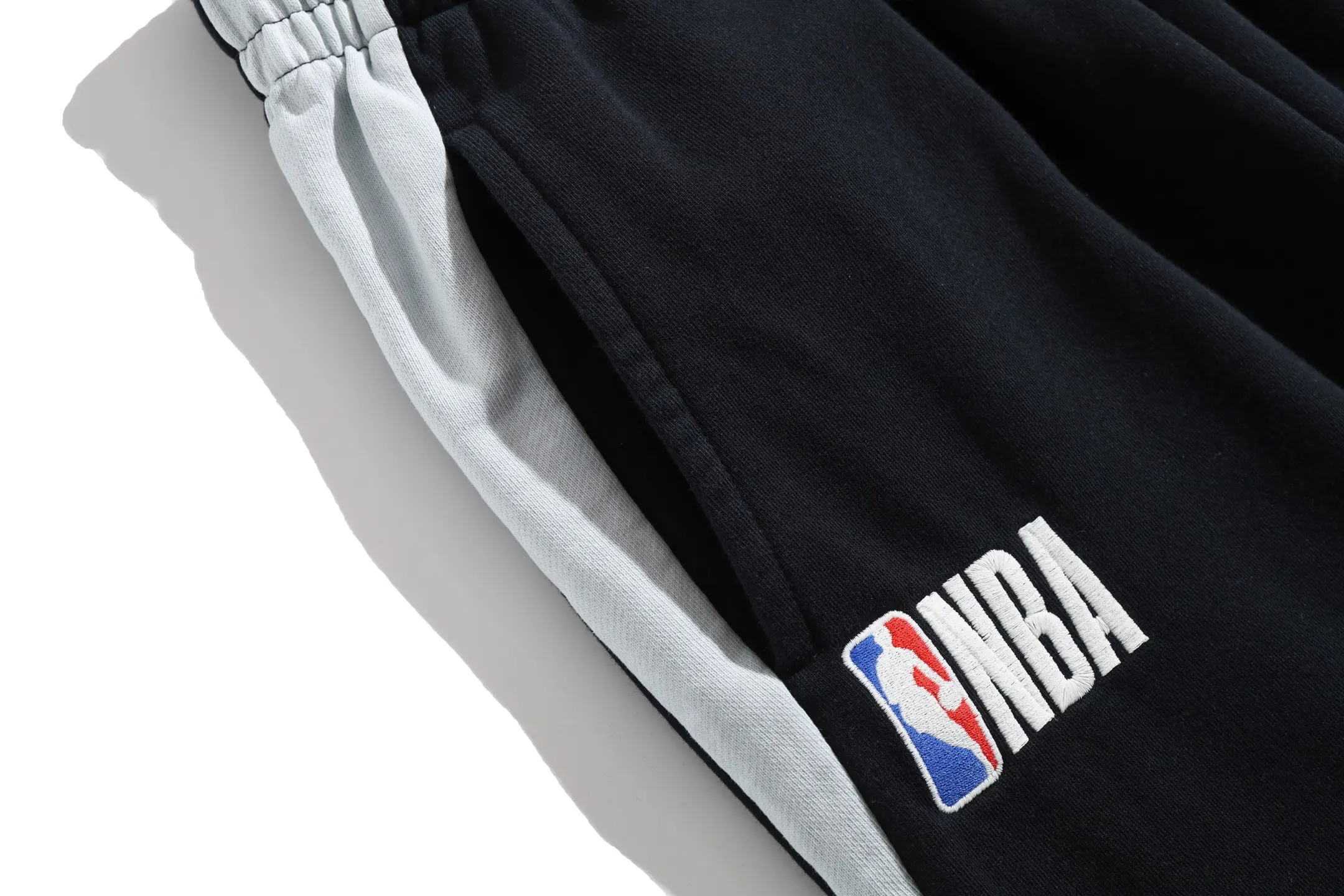 Logo-Embroidered Wide-Leg Sweatpants D31912514 — view 4