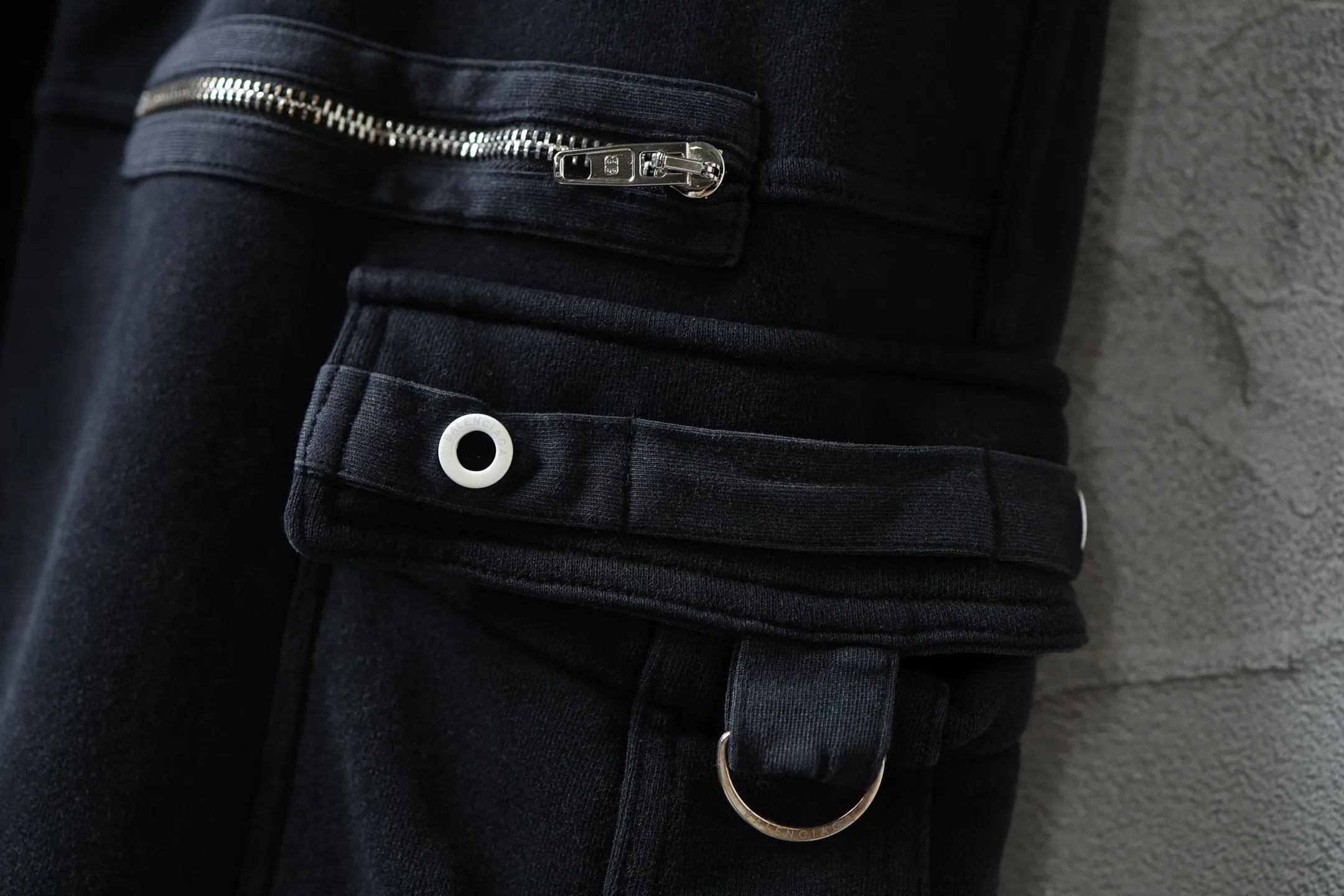 Washed Cotton Cargo Sweatpants D39921292 — view 6