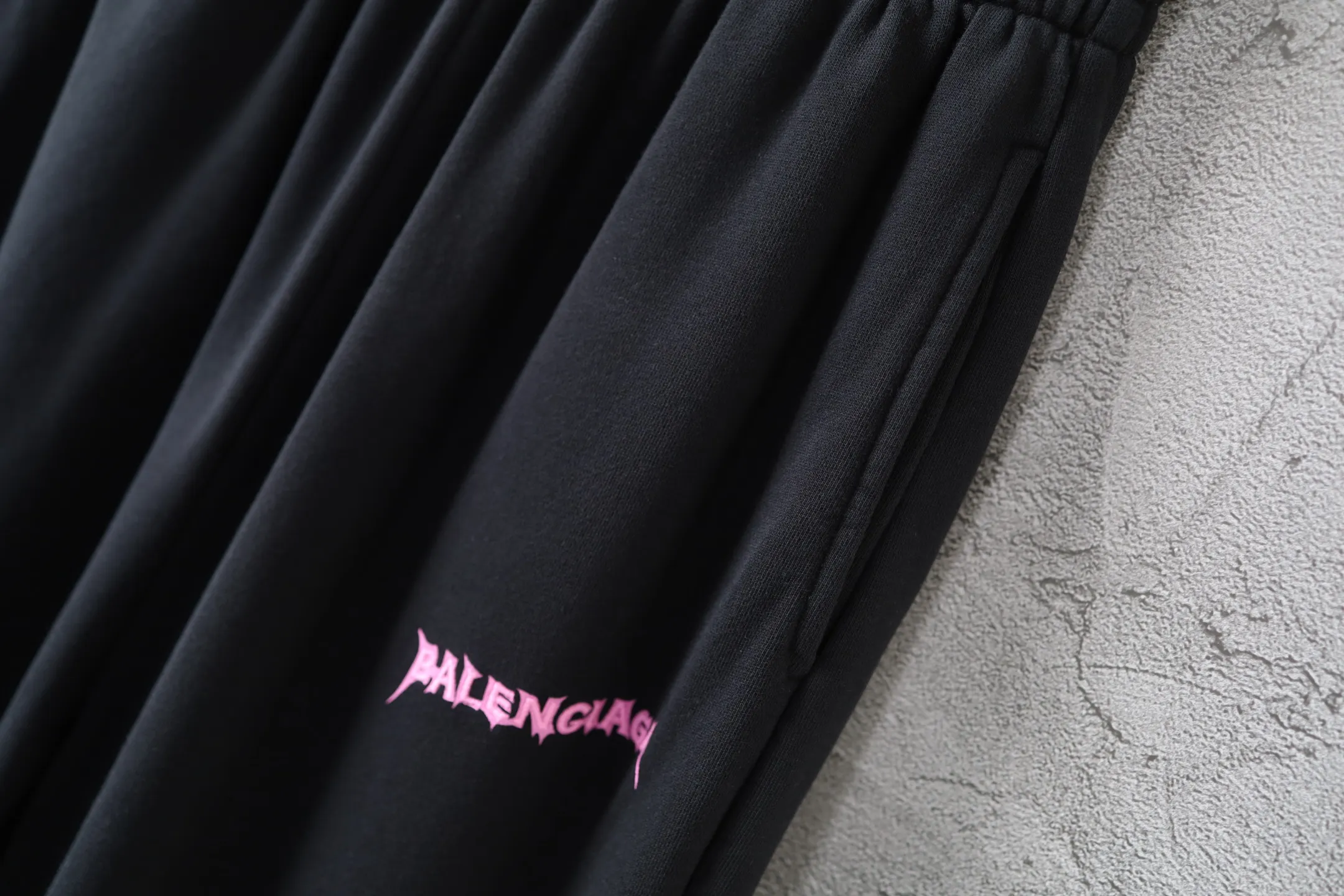 Logo Embroidered Wide-Leg Sweats D22521279 — view 3