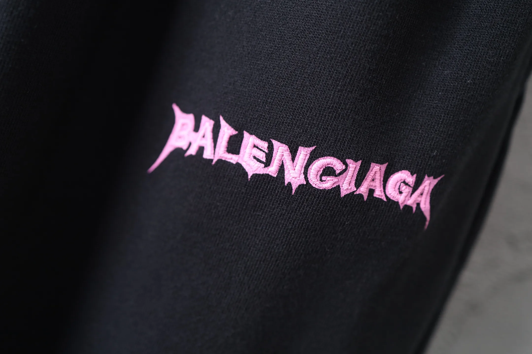 Logo Embroidered Wide-Leg Sweats D22521279 — view 4