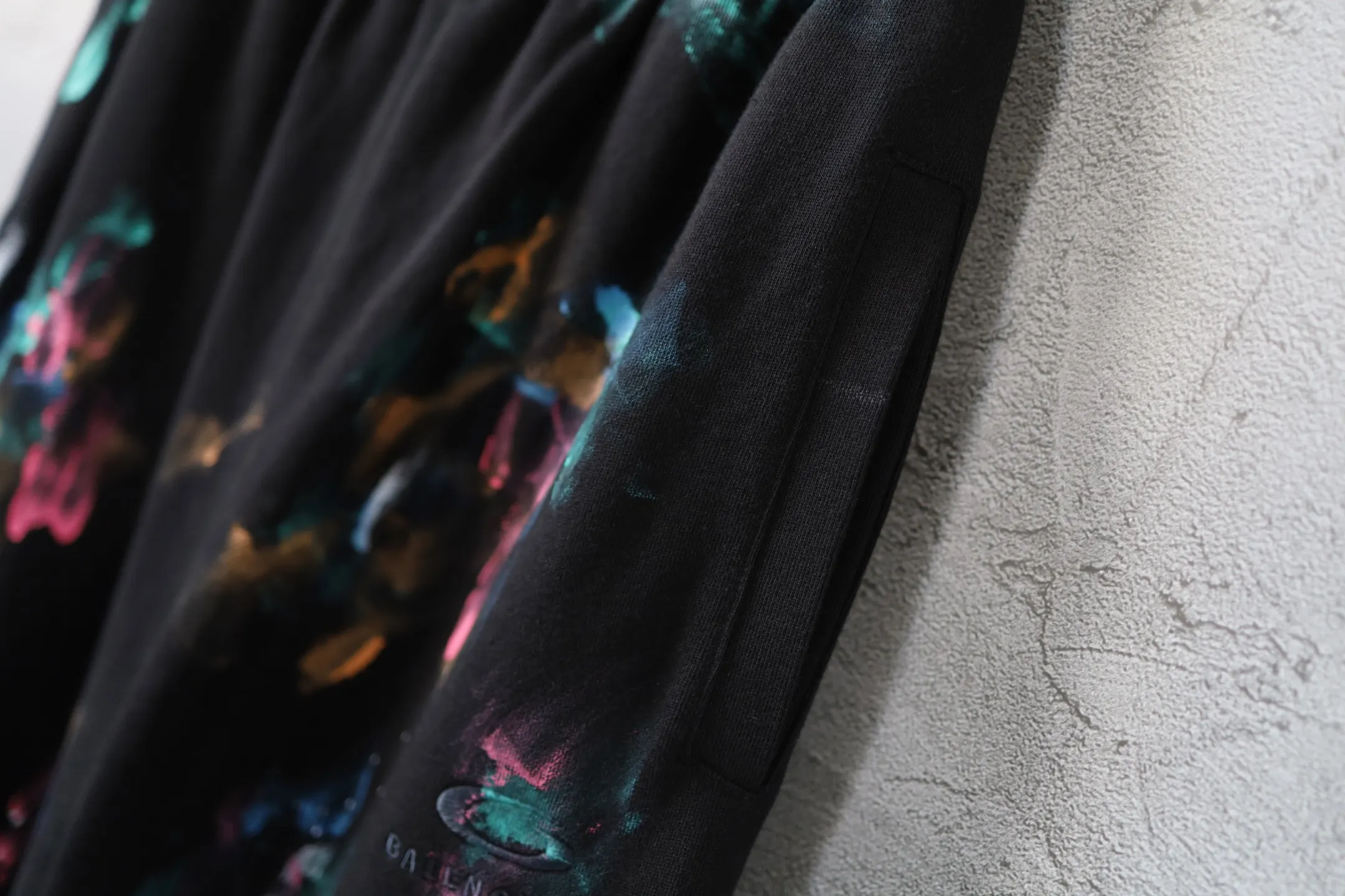 Graffiti Print Oversized Sweatpants D29921276 — view 3