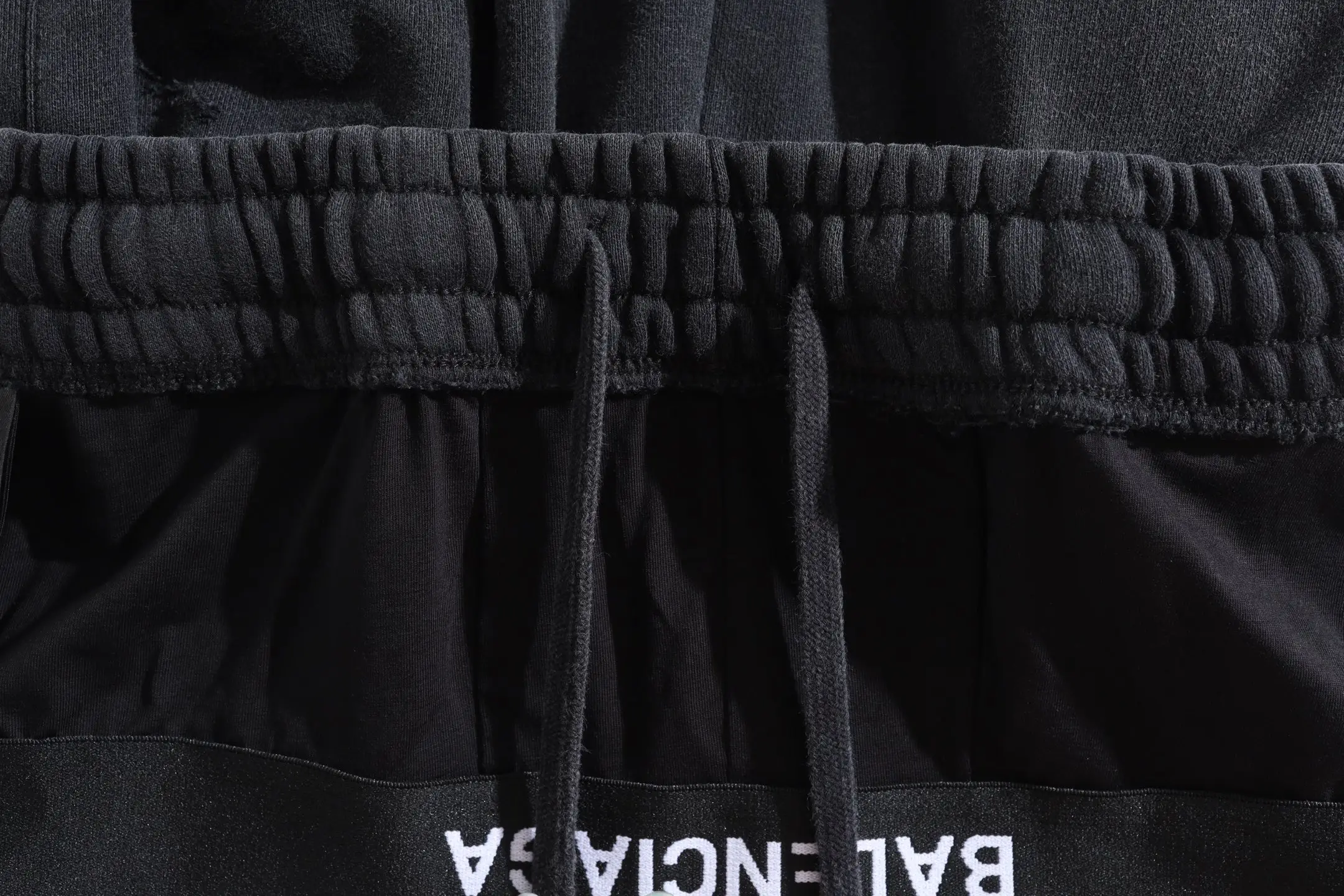Trompe L'oeil Layered Waistband Sweatpants D25921311 — view 7