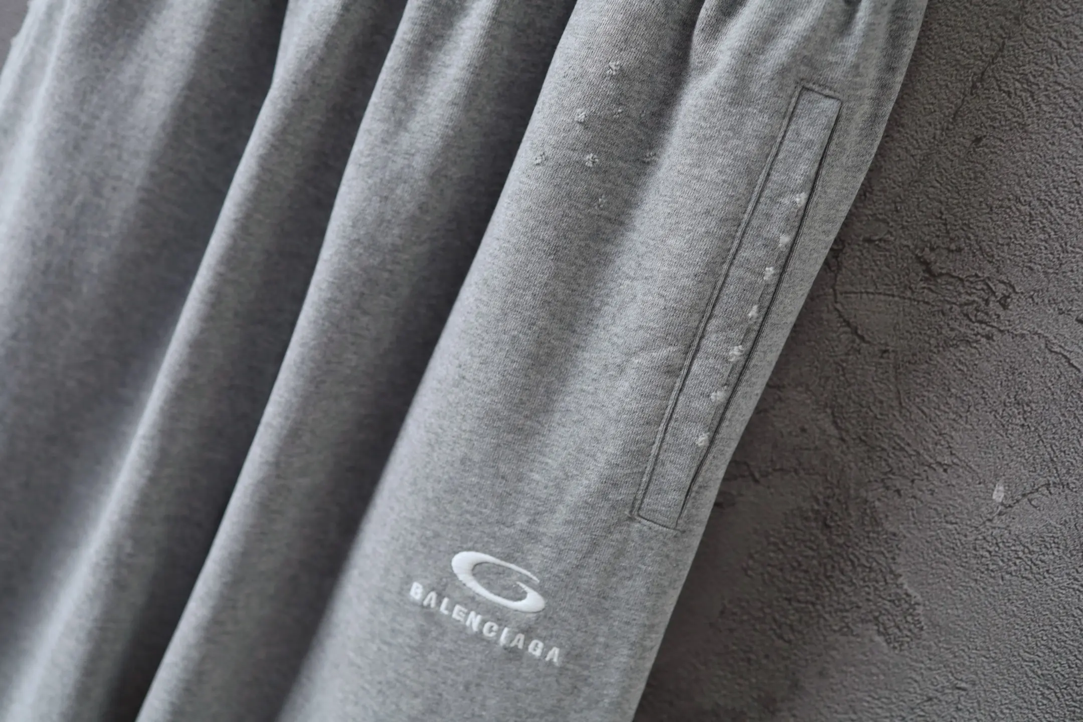 Trompe L'oeil Layered Waistband Sweatpants D25921311 — view 31