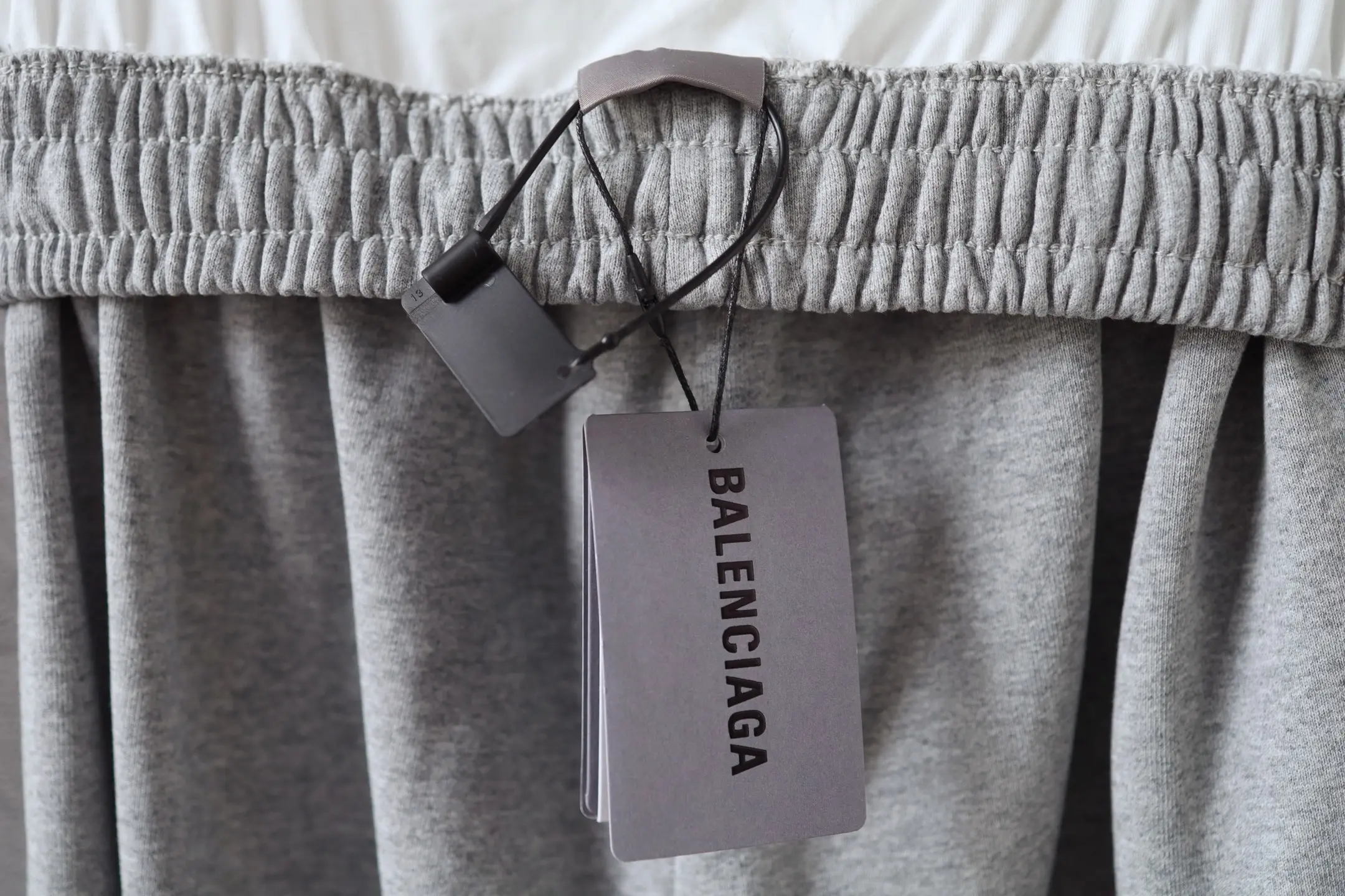 Trompe L'oeil Layered Waistband Sweatpants D25921311 — view 35