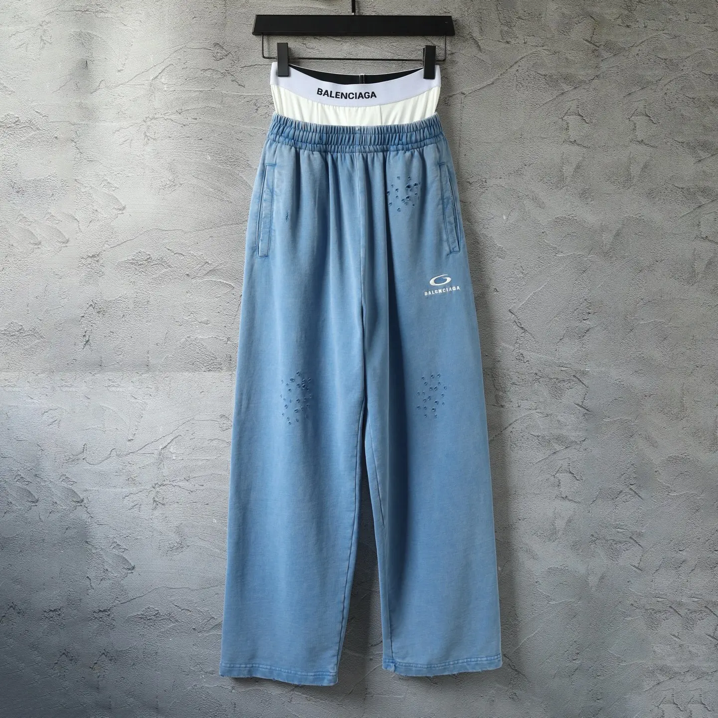 Trompe L'oeil Layered Waistband Distressed Sweats D25918774