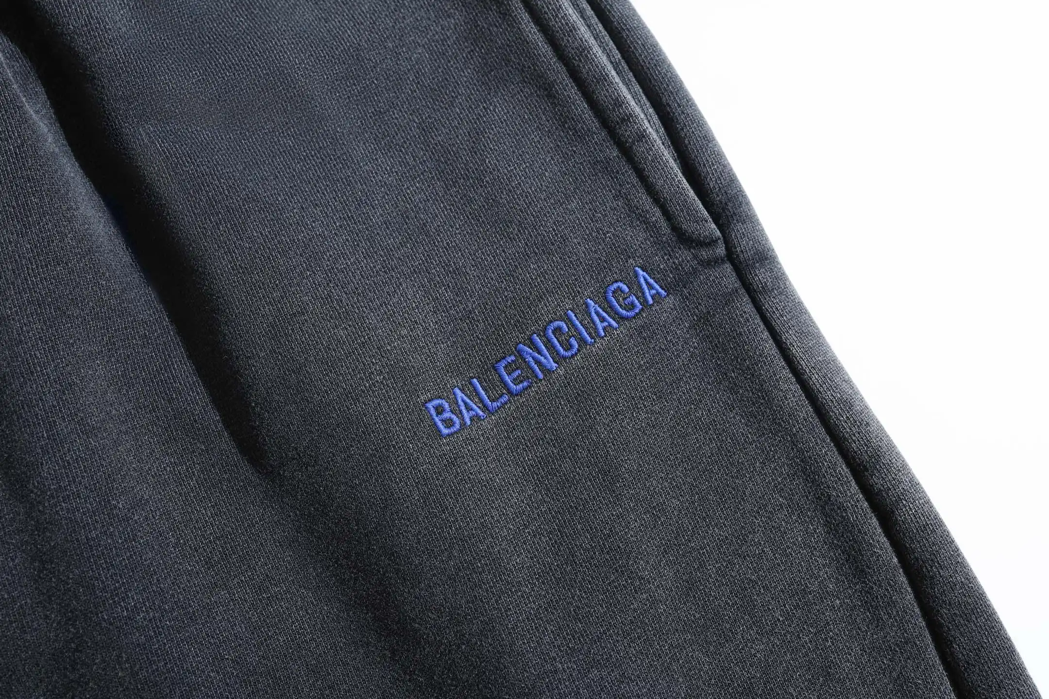 Logo-Embroidered Garment-Dyed Sweatpants D27918776 — view 3