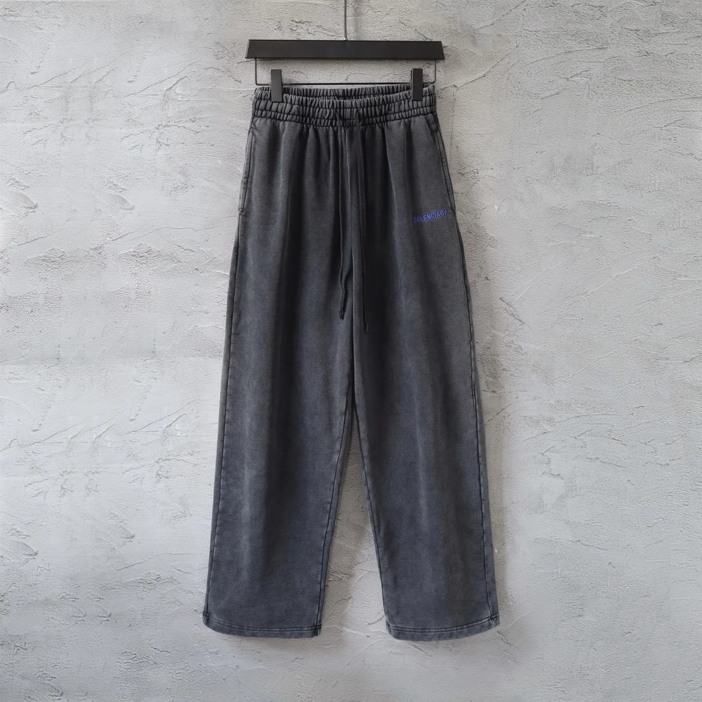 Logo-Embroidered Garment-Dyed Sweatpants D27918776 — view 10