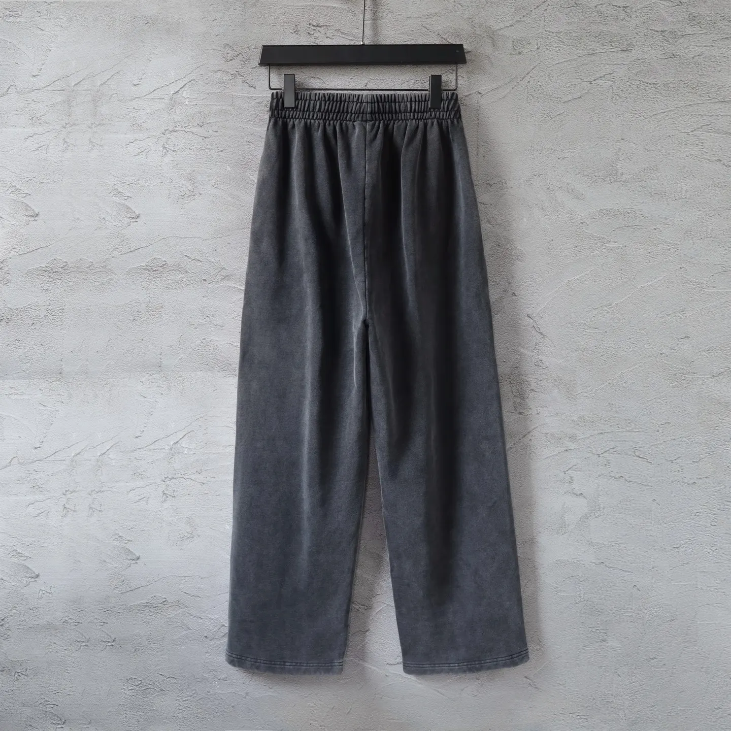 Logo-Embroidered Garment-Dyed Sweatpants D27918776 — view 11