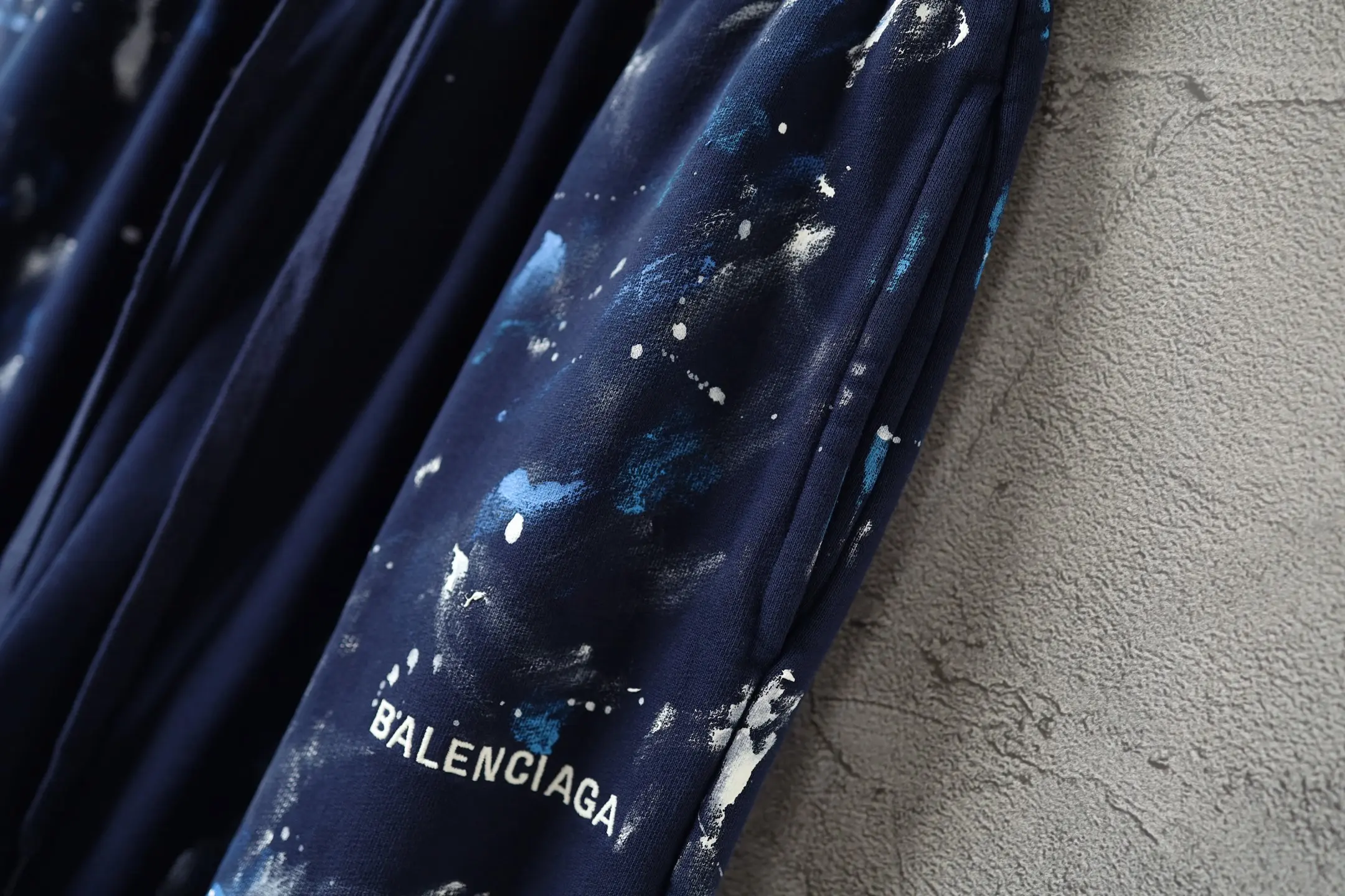 Paint-Splatter Embroidered Cotton Sweats D27918769 — view 13