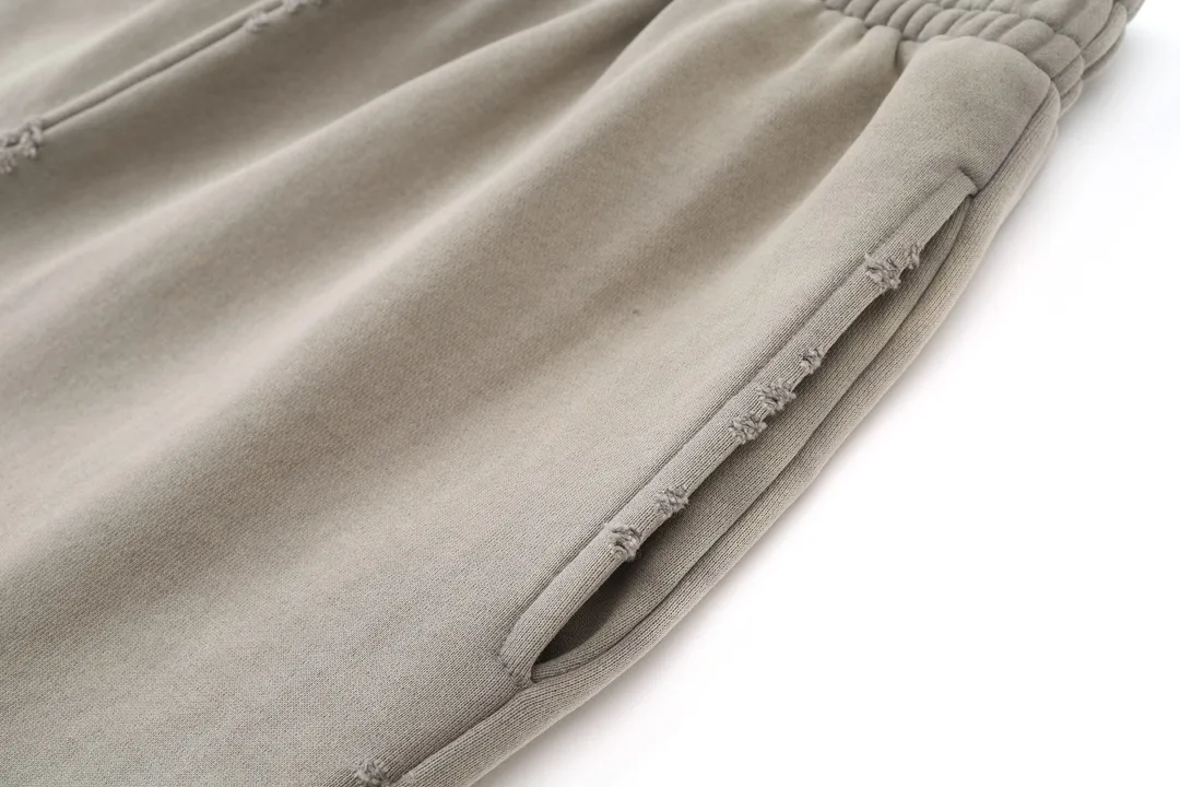 Distressed Graffiti Print Sweatpants D30912591 — view 6