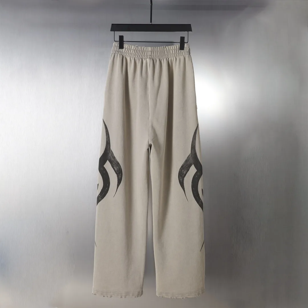 Hand-Painted Distressed Graphic Sweatpants D30912590 — view 2