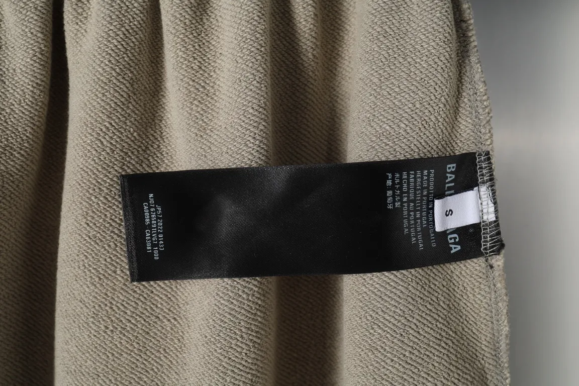 Hand-Painted Distressed Graphic Sweatpants D30912590 — view 9