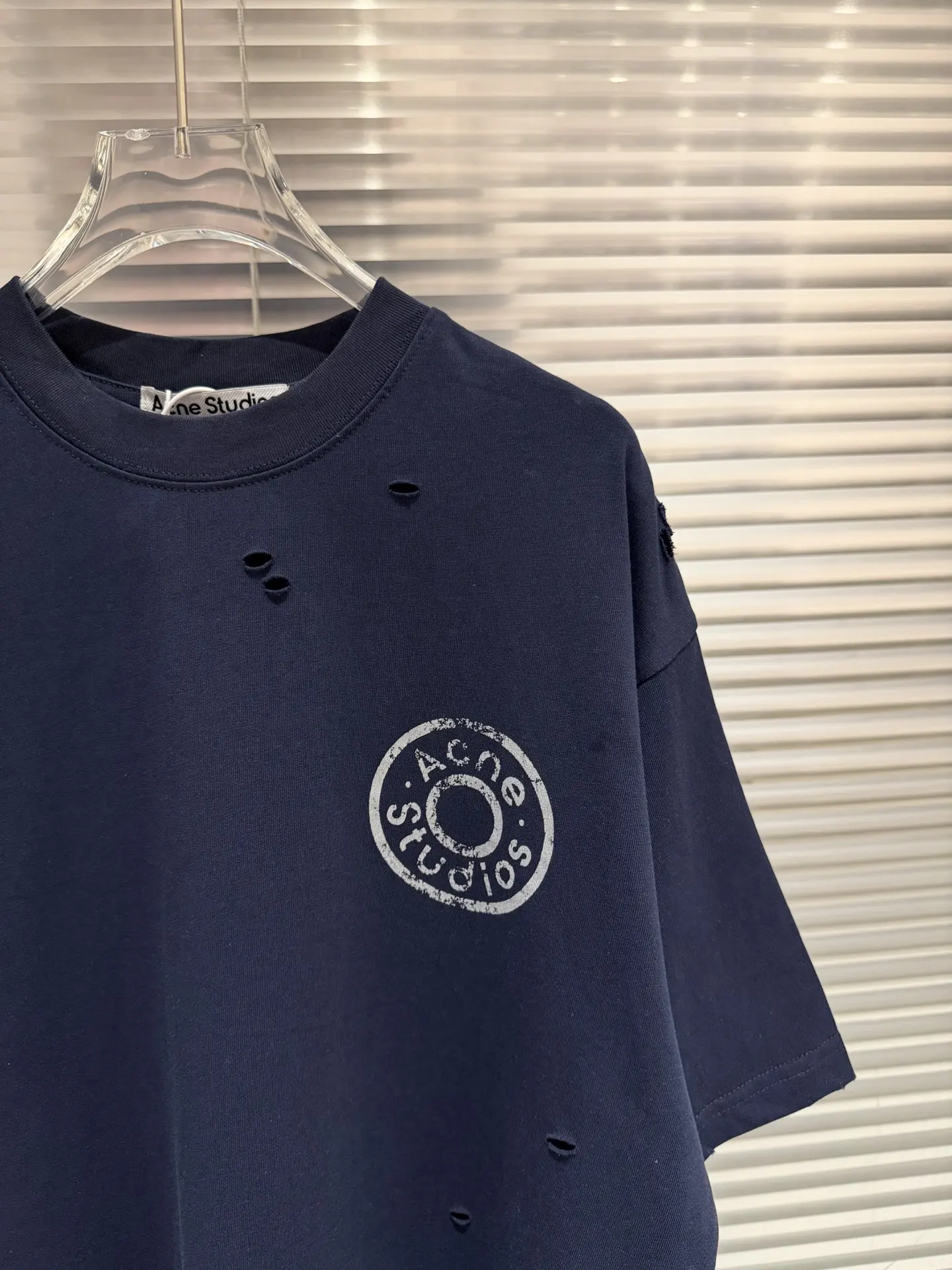 Distressed Logo-Print Cotton T-Shirt D10011366 — view 6