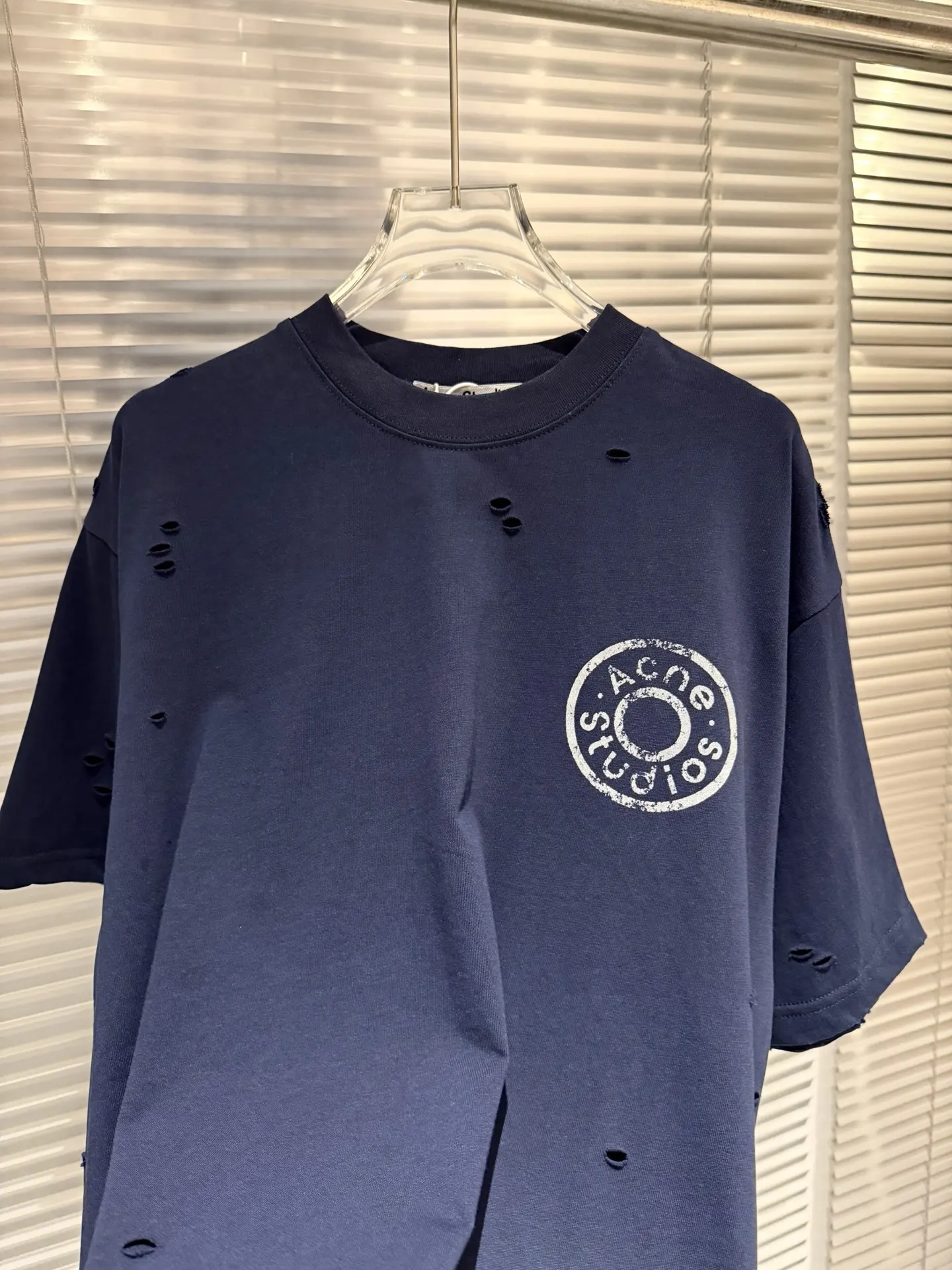 Distressed Logo-Print Cotton T-Shirt D10011366 — view 7